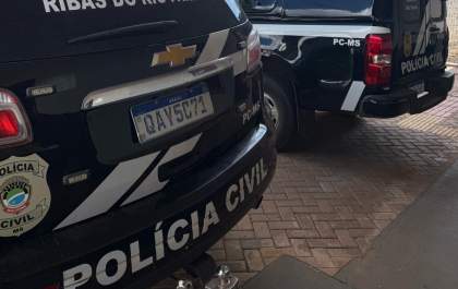 Homem é preso após ameaçar matar companheira e destruir casa
