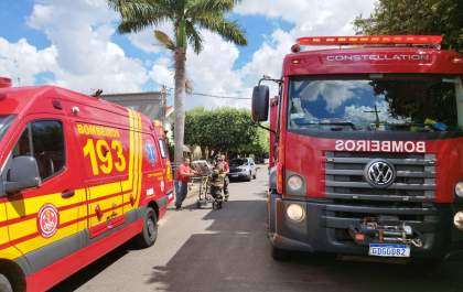 Mulher ateia fogo em colchão dentro da própria casa