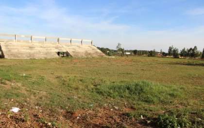 Jovem é espancado até a morte em campo de futebol