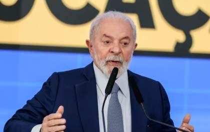 Governo antecipa 13º de aposentados e pensionistas do INSS para abril e maio