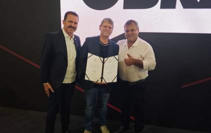 Cristiano despacha com Tarcísio e assina ordem de serviço de asfaltamento da vicinal Murutinga/Guaraçaí