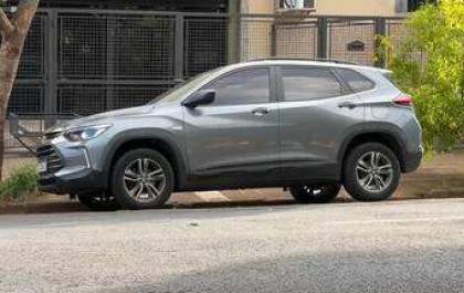 Criança de três anos morre após ser esquecida em carro pela Tia