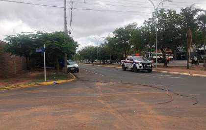 Caminhão rompe fio de alta tensão e deixa parte da Rosario Congro sem energia