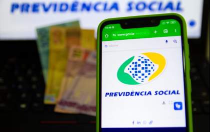 INSS vai liberar a consulta ao valor da antecipação do 13º salário a partir do dia 17