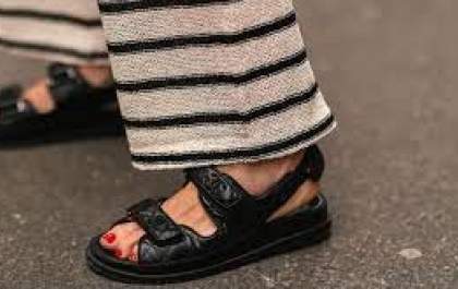 6 Sapatos perfeitos para trabalhar com elegância e sem sofrimento