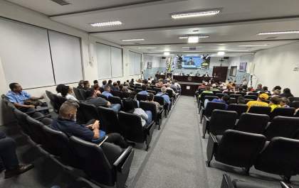 Transporte coletivo em Araçatuba circula só até quinta-feira