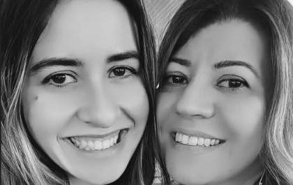 #EUNOHOJEMAIS: Destaque da semana para o ensaio em preto e branco de Mãe e Filha