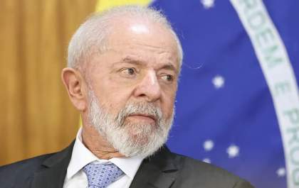 Reprovação ao governo Lula chega a 57,4%