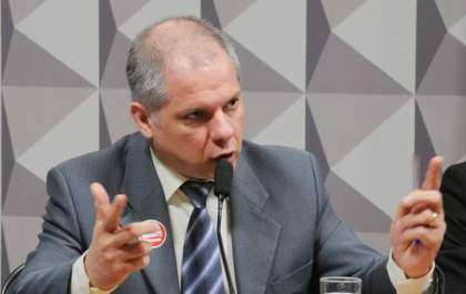 Ex-presidente do INSS autorizou desconto irregular a quase 34,5 mil aposentados