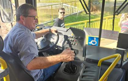 Três Lagoas apresenta nova frota de ônibus do transporte público urbano
