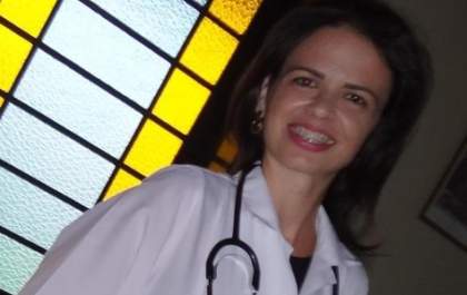 Corpo de fisioterapeuta atropelada por ônibus no litoral é enterrado em Araçatuba