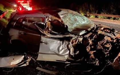 Grave acidente entre carro e caminhão deixa motorista ferido na BR-262