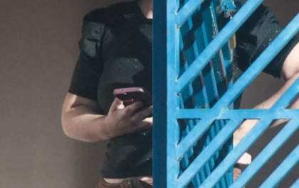 Família contesta abandono de idosa e diz que assistência é diária