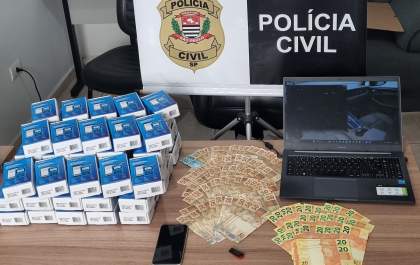 Polícia Civil de Birigui apreende 55 máquinas de cartão de crédito com jovem de 18 anos