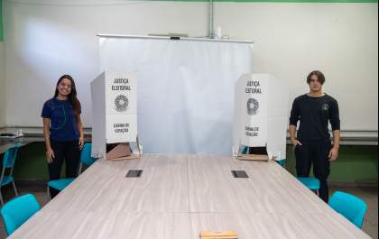 Vereadores parabenizam os eleitos do programa Parlamento Jovem