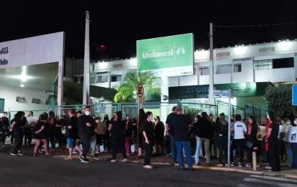 Manifestação pacífica em prol da saúde de Andradina reúne mais de 100 pessoas