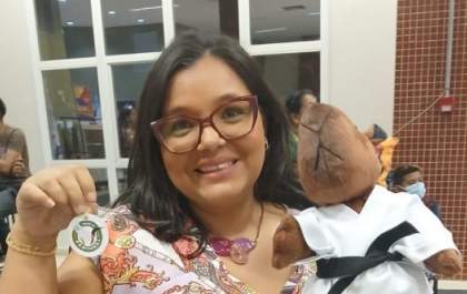 De Três Lagoas, artesã é destaque no Festival América do Sul com suas capivaras de pelúcia