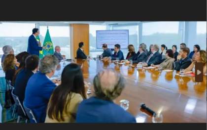 Decreto define medicina, direito e odonto como cursos presenciais