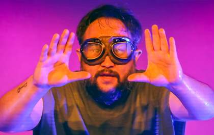 Teatro Castro Alves recebe Espetáculo Kamikaze nesta quinta-feira
