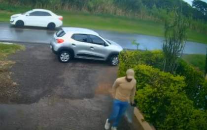 Acusado de roubar mulher em motel também responde por roubo de carro de mulher e furto da bicicleta do vizinho