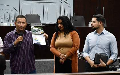 Empresa do transporte coletivo em Birigui fala para vereadores em Araçatuba