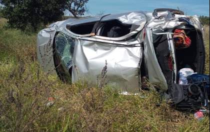 Criança é arremessada de carro durante capotamento na BR-262 entre Três Lagoas e Água Clara