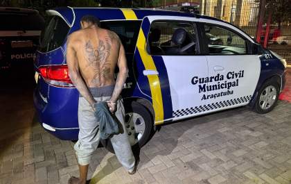 Homem é detido com faca após invadir a casa do vizinho em Araçatuba