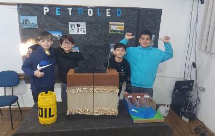 Feira Multidisciplinar 2025 CEA: criatividade e conhecimento em exposição