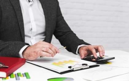 Gestão financeira ultrapassada transforma empresas em 'bonecas reborn'