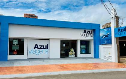 Azul Viagens completa 4 anos em novas instalações e com voo direto para Porto Seguro&nbsp;
