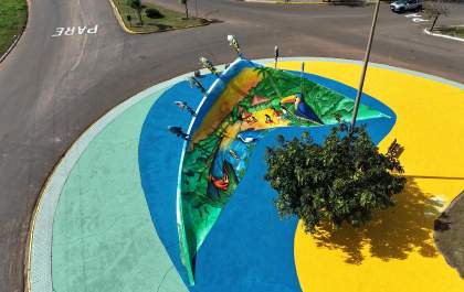 Revitalização do 'Monumento dos Peixes' em Aracanguá causa polêmica