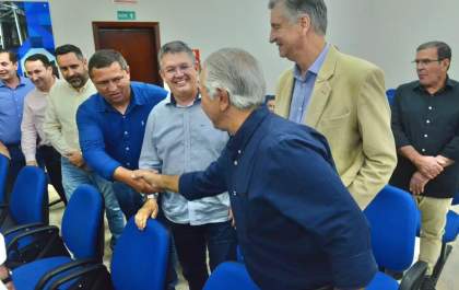 Azambuja pode assumir diretório estadual do PL em MS em meio a mudanças partidárias
