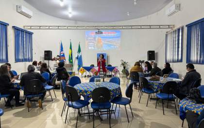 Três Lagoas recebe encontro que busca qualificar a educação pública na Costa Leste
