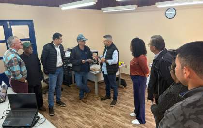 Moradores na zona rural de Aracanguá recebem cartão para geolocalização