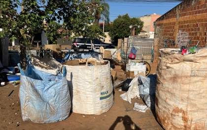 Polícia realiza fiscalização em estabelecimentos de reciclagem de Três Lagoas