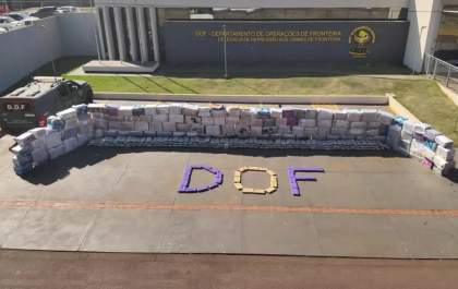 Motorista é preso com mais de 4,4 toneladas de drogas na BR-267
