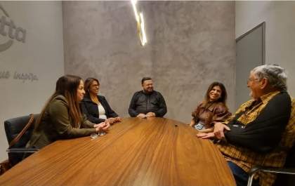 Três Lagoas recebe comitiva do PT e anuncia novos investimentos federais em habitação, saúde e educação