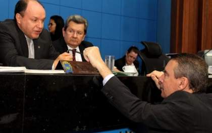 Deputado diz que litro do diesel já está R$ 0,50 mais barato em município de MS