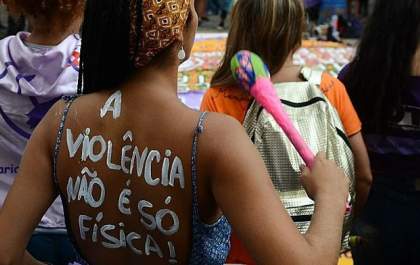 Lei Maria da Penha completa 19 anos, mas violência contra mulheres não recua