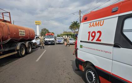 Acidente na Rua Duque de Caxias deixa mulher ferida