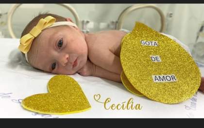 Bebês participam de ensaio fotográfico para a campanha de doação de leite materno