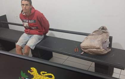 Homem é flagrado tentando furtar residência no bairro Vila Nova em Três Lagoas