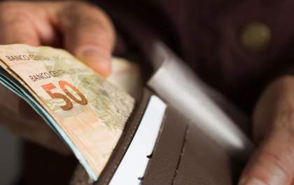 Renda do 0,1% mais rico cresce cinco vezes acima da média no Brasil