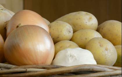 Batata e cebola ficam mais baratas em julho, aponta Conab