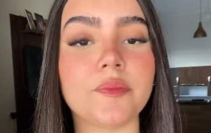 Jovem ganha mais de 75 mil seguidores após polêmica do Beijo da Discórdia