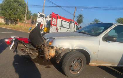 Colisão entre Biz e Fiesta deixa motociclista em estado de choque em Três Lagoas