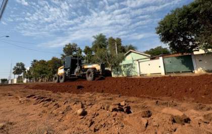 Bairro Quinta da Lagoa recebe pavimentação asfáltica em Três Lagoas