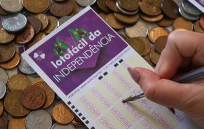 Lotofácil da Independência sorteia R$ 220 milhões no próximo sábado (6)