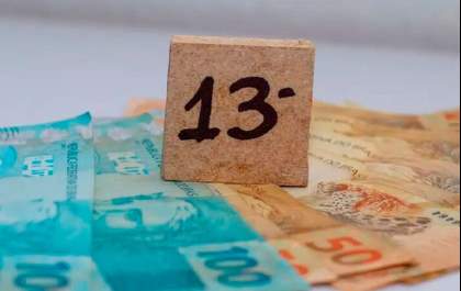 Projeto que propõe pagar 13º salário e férias para vereadores em Castilho gera polêmica