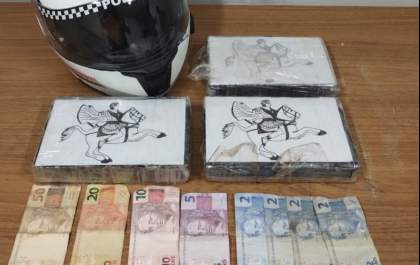 Mulher flagrada com mais de 3 quilos de pasta base de cocaína é condenada a 6 anos e 3 meses de prisão